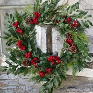 24” Mixed Pine and Berry Christmas Wreath